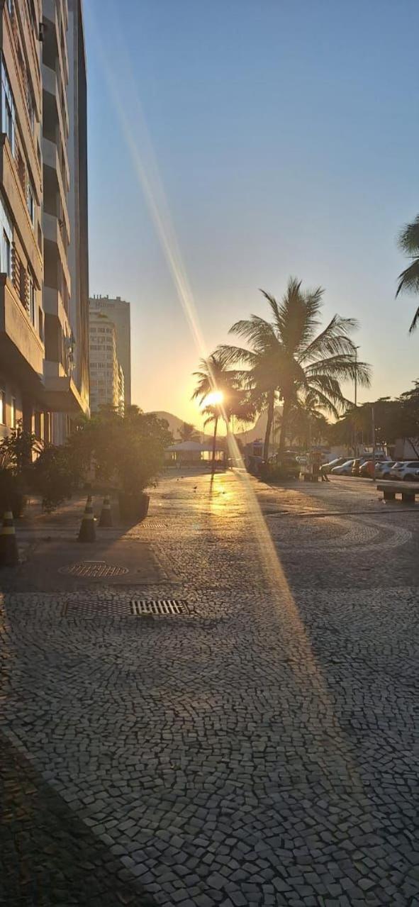 Quarto Privativo A Uma Quadra Da Praia De Copacabana Rio de Janeiro Exterior photo